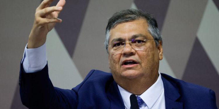 dino-cobra-esclarecimentos-de-executivo-e-legislativo-sobre-emendas-de-comissao