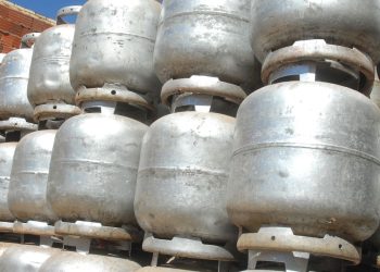 gas-do-povo:-comeca-recarga-gratuita-de-botijoes-nesta-segunda