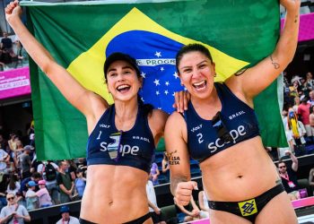 carol-soberg-e-rebecca-faturam-bronze-no-mundial-de-volei-de-praia