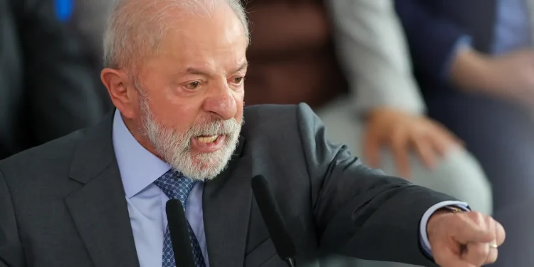 “brasil-deu-licao-de-democracia”,-diz-lula-sobre-prisao-de-bolsonaro