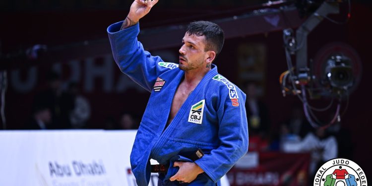 daniel-cargnin-conquista-bronze-no-grand-slam-de-judo-de-abu-dhabi