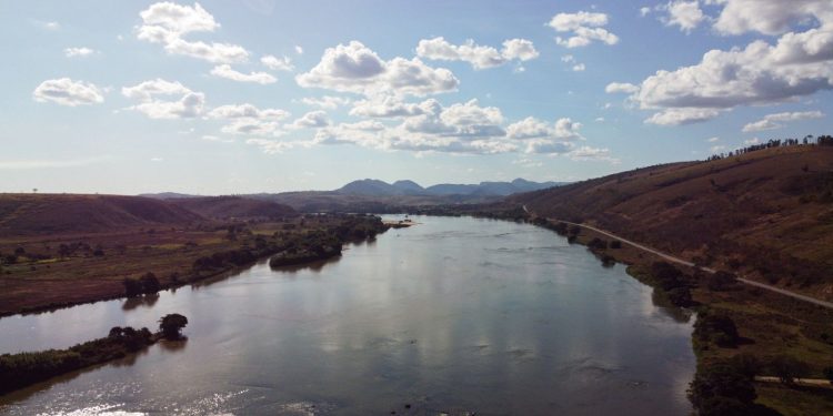 vitimas-de-mariana-negociam-reparacao;-acordo-soma-r$-170-bilhoes