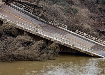 cidades-precisam-de-ajuda-para-enfrentar-crise-climatica,-diz-ministro