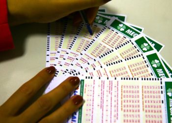 mega-sena-acumula-novamente-e-premio-principal-vai-para-r$-48-milhoes