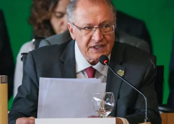 cop30:-ministros-de-cerca-de-160-paises-abrem-negociacoes