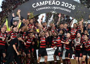 campeao-da-liberta,-flamengo-pode-conquistar-brasileirao-nesta-quarta