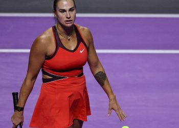 sabalenka-diz-nao-ser-justo-que-mulheres-enfrentem-atletas-trans