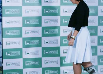 moraes-anula-decisao-da-camara-e-decreta-perda-de-mandato-de-zambelli