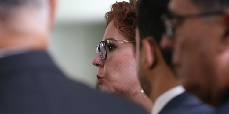 stf-confirma-perda-de-mandato-de-zambelli;-suplente-deve-tomar-posse