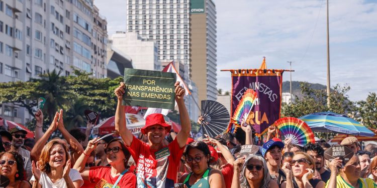 brasilia,-rio-e-sp:-manifestantes-vao-as-ruas-contra-pl-da-dosimetria