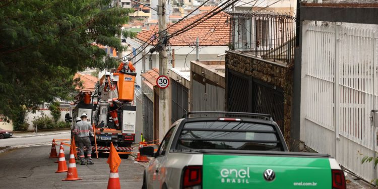 enel-pode-perder-concessao-em-sp-depois-de-deixar-clientes-sem-energia