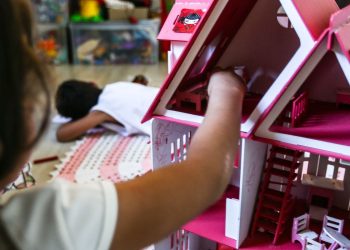 criancas-precisam-de-supervisao-em-casa-para-evitar-acidente-domestico