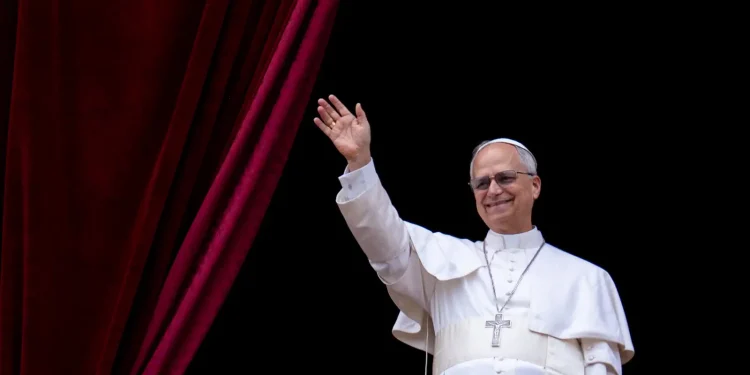 papa-leao-14-celebra-primeira-missa-do-galo:-natal-da-paz