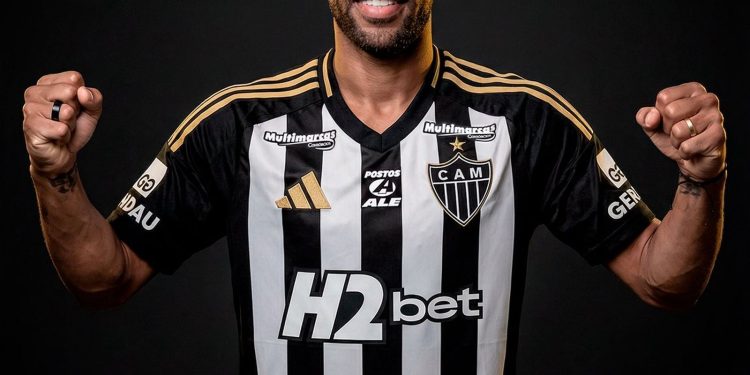 atletico-mg-anuncia-o-lateral-esquerdo-renan-lodi
