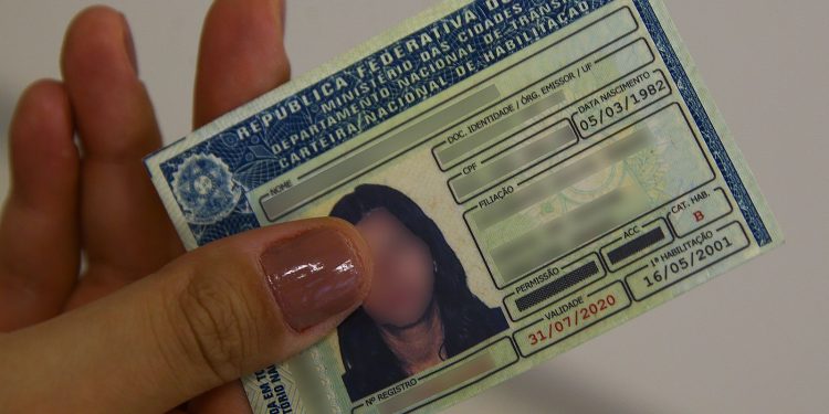 comeca-a-funcionar-a-renovacao-automatica-da-cnh