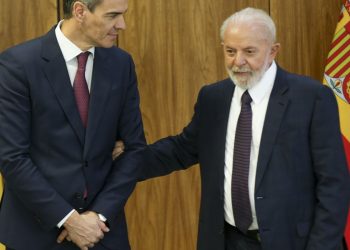 por-telefone,-lula-agradece-sanchez-por-apoio-no-acordo-com-ue