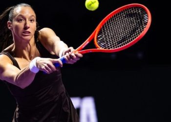 luisa-stefani-desiste-de-wta-de-adelaide-apos-parceira-passar-mal