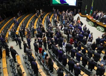 abertura-do-congresso-nacional:-por-carta,-lula-pede-fim-da-escala-6×1