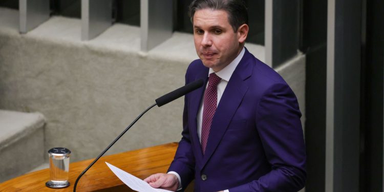 cpi-do-master-vai-entrar-em-“fila”-de-solicitacoes,-diz-hugo-motta