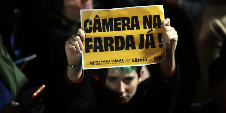 imagens-da-operacao-contencao,-do-rj,-vao-passar-por-pericia-da-pf