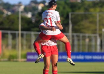 tv-brasil-exibe-futebol-feminino-entre-flamengo-e-red-bull-bragantino