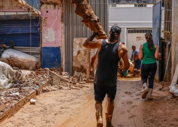 caixa-vai-antecipar-bolsa-familia-para-atingidos-pelas-chuvas-em-mg