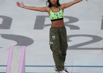 rayssa-leal-avanca-a-final-e-vai-lutar-pelo-tri-no-mundial-de-skate