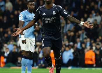 liga-dos-campeoes:-vini-junior-marca-dois-e-real-despacha-city