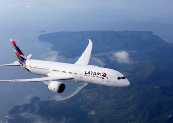latam-recebe-as-primeiras-aeronaves-compradas-da-embraer