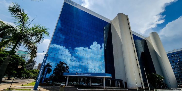 inss-realiza-mutirao-para-reduzir-fila-de-pericias-neste-fim-de-semana