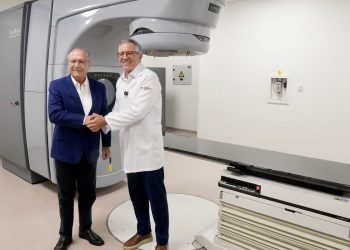 governo-entrega-equipamentos-de-alta-tecnologia-em-radioterapia