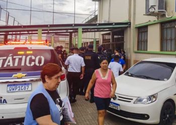 adolescente-de-13-anos-dispara-tiros-contra-escola-no-acre