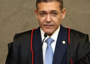 ministro-nunes-marques-toma-posse-como-presidente-do-tse