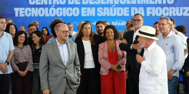 lula-pede-que-governador-do-rj-trabalhe-para-prender-milicianos