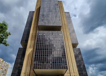 contas-publicas-registram-saldo-de-mais-de-r$-24,6-bilhoes-em-abril