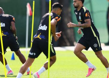 selecao-brasileira-se-reapresenta-e-faz-1o-treino-para-encarar-haiti