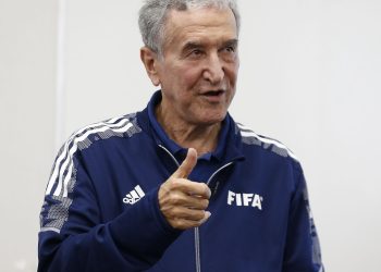tecnico-do-tetra,-carlos-alberto-parreira-e-internado-no-rio