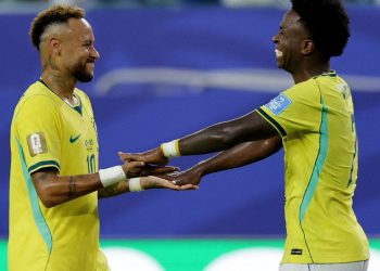 vini-junior-brilha,-e-brasil-vence-e-convence;-neymar-entra-bem