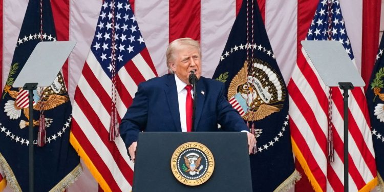 trump-acusa-ira-de-violar-cessar-fogo,-e-tensao-volta-a-aumentar