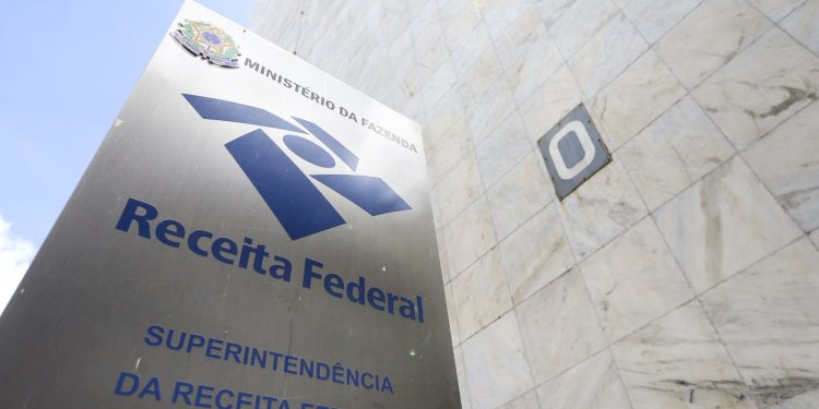 receita-federal-lanca-pagina-dedicada-a-divulgacao-do-devedor-contumaz