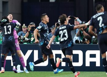 paraguai-bate-alemanha-nos-penaltis-e-esta-nas-oitavas-da-copa