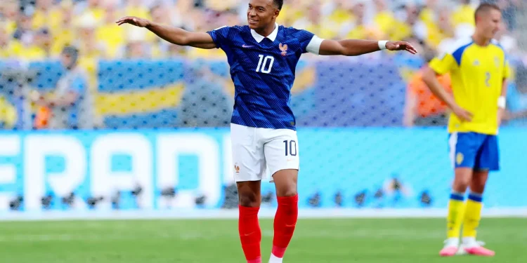 franca-supera-suecia-com-dois-de-mbappe-e-esta-nas-oitavas-da-copa