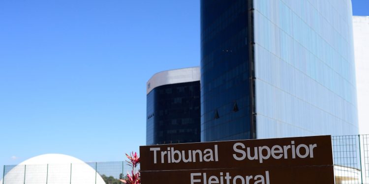 tse-lanca-ferramenta-para-acompanhar-eleitorado-brasileiro-no-exterior