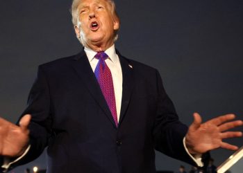 trump-diz-que-aceita-retomar-negociacoes-com-ira