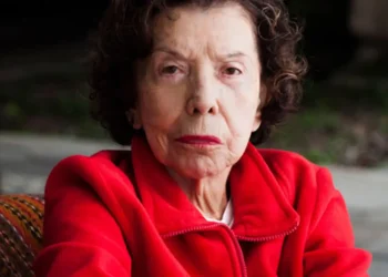 viva-maria-se-une-ao-luto-e-as-homenagens-a-elza-berquo