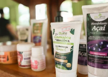 biodiversidade-inspira-producao-de-cosmeticos-na-amazonia