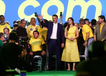pl-oficializa-candidatura-de-flavio-bolsonaro-a-presidencia