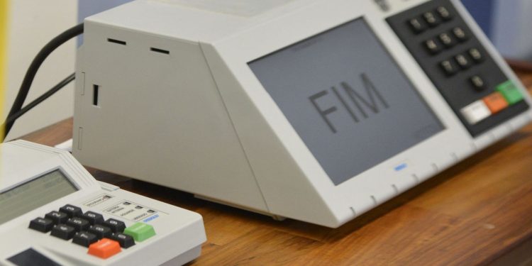 urnas-eletronicas-comecam-a-ser-enviadas-para-municipios-em-mg