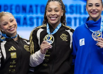 lorrane-oliveira-e-caio-souza-sao-ouro-no-brasileiro-de-ginastica