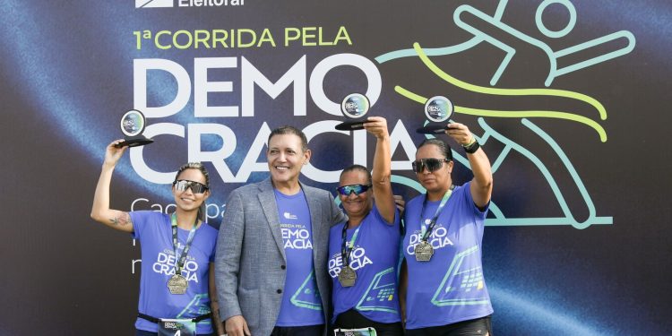 tse-promove-corrida-pela-democracia-em-brasilia